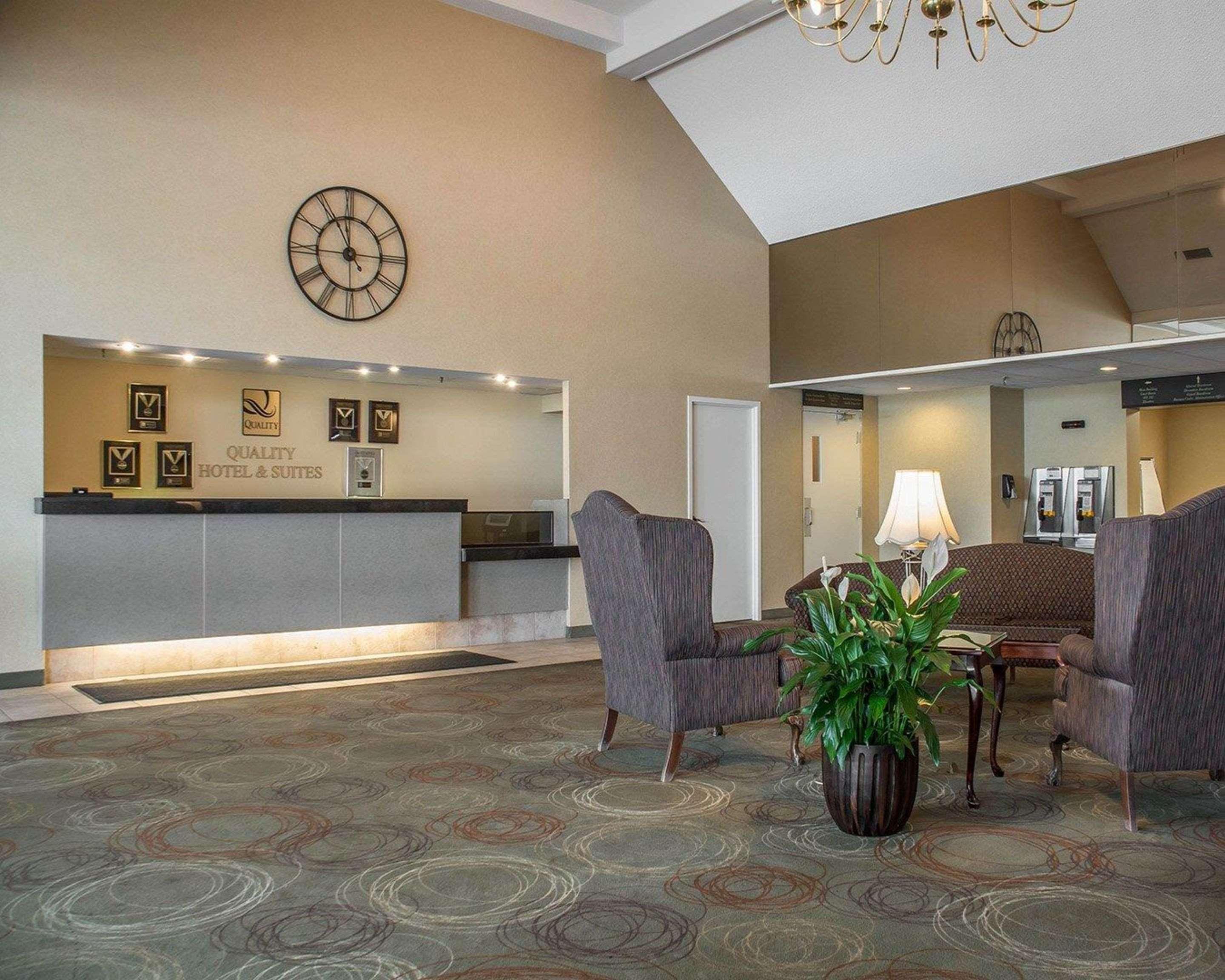Quality Hotel & Suites Woodstock Exterior foto
