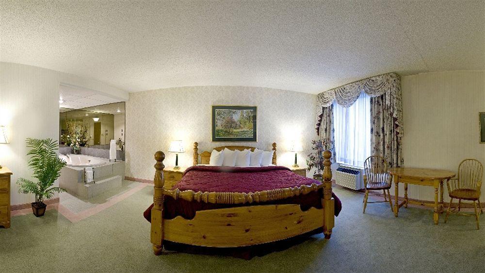 Quality Hotel & Suites Woodstock Exterior foto